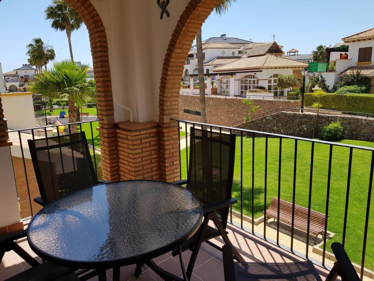 Cozy Apartment In Vera Playa, Almeria, Andalucia, Spain Buitenkant foto